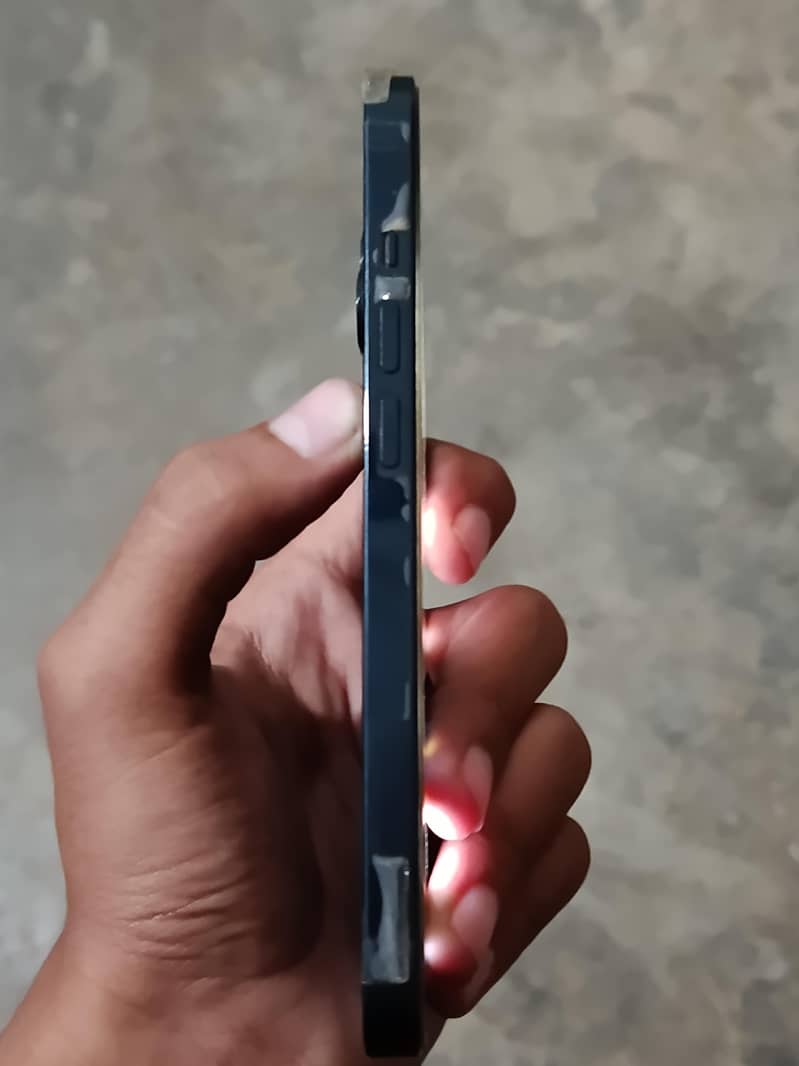 Apple iPhone 14 2