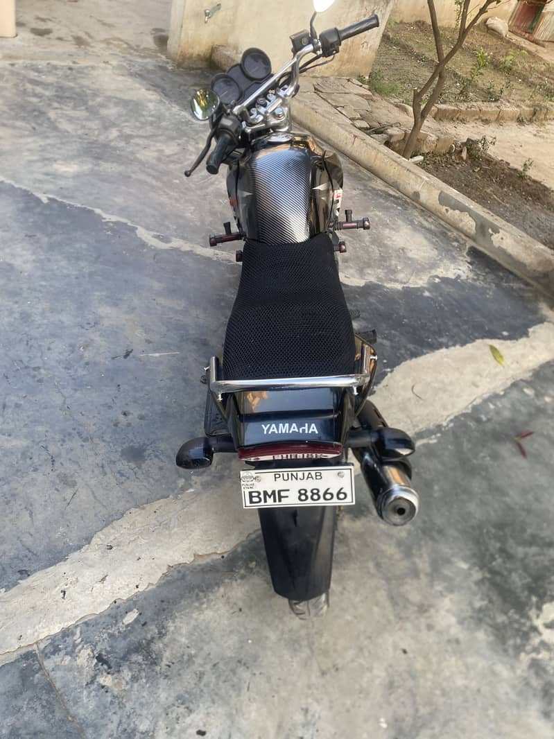 YBR 125 G 4