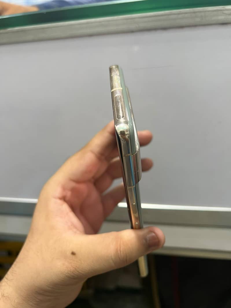 Google Pixel 7 Pro 2
