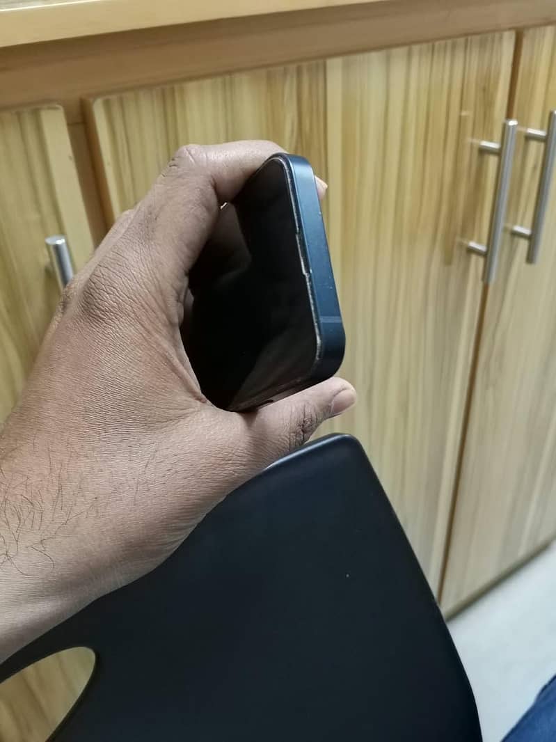Iphone 13 mini 4
