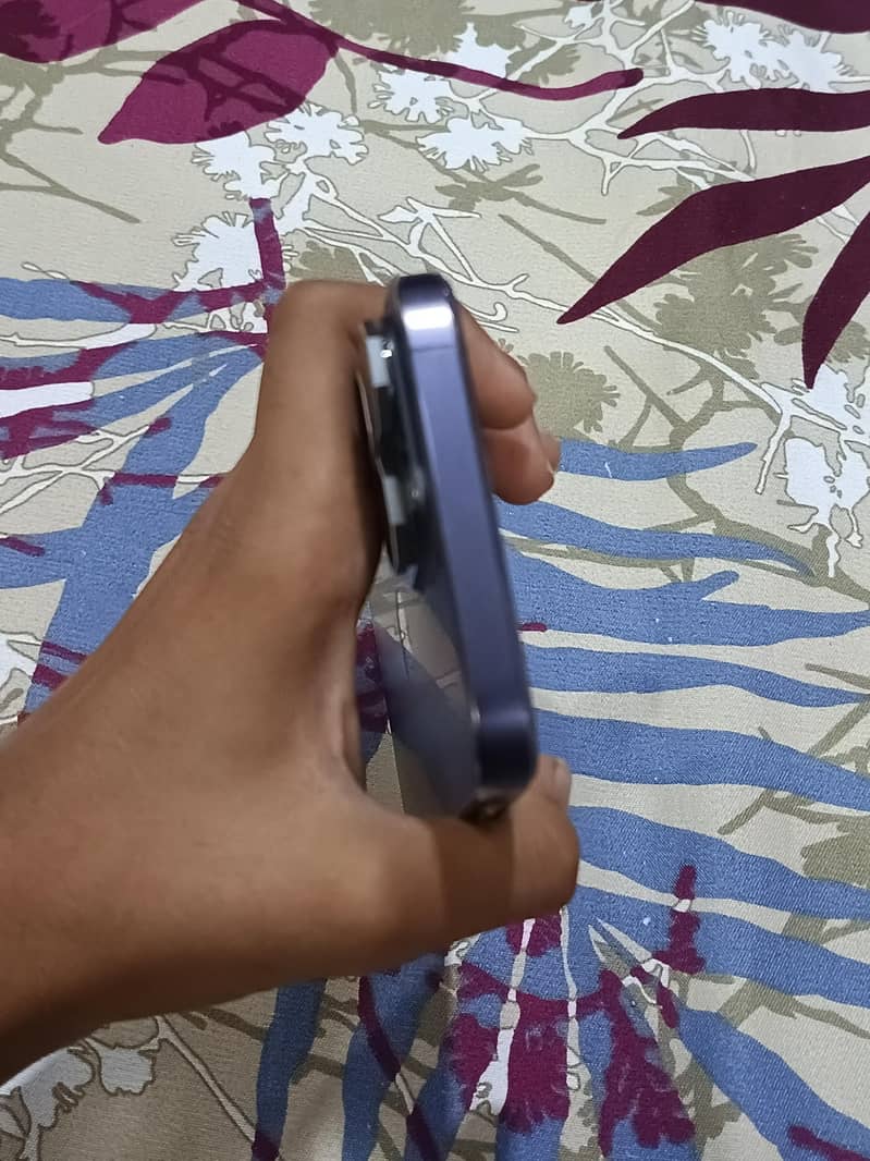 Apple iPhone 14 Pro Max 3