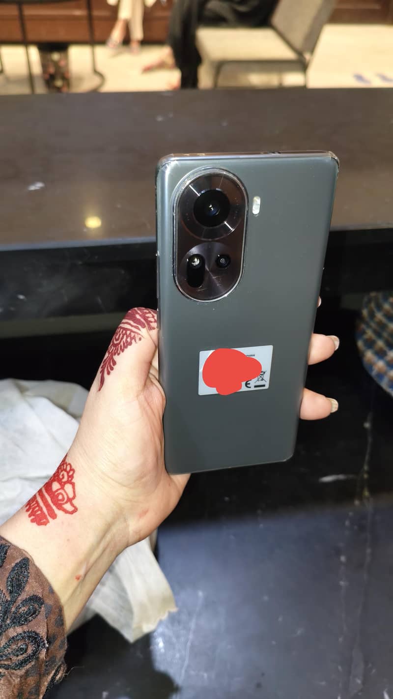OPPO Reno11 5