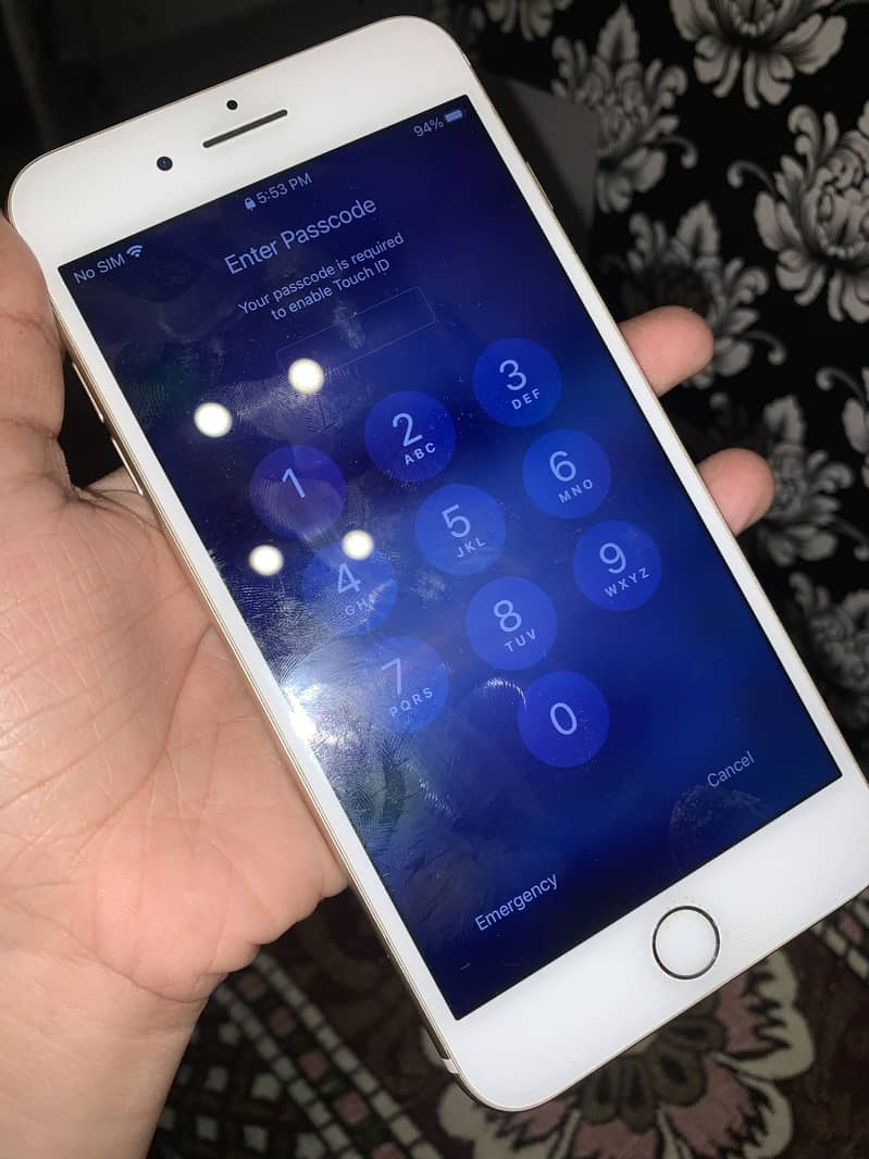 Apple iPhone 7 Plus 3
