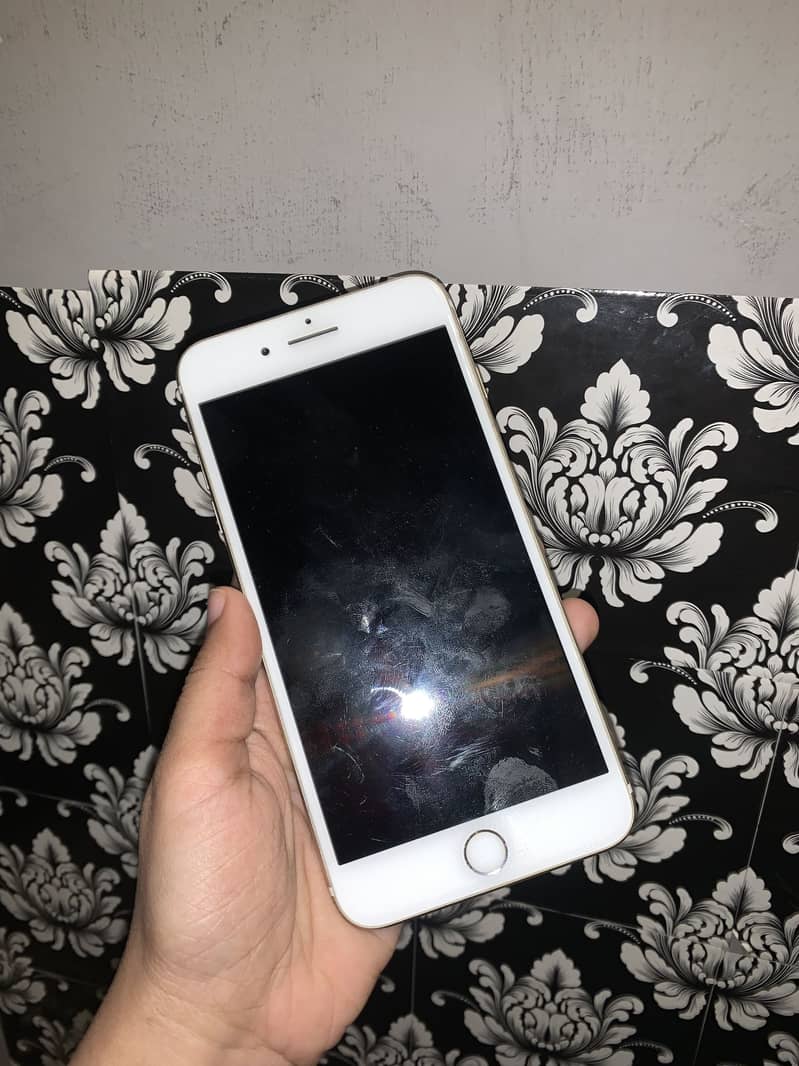 Apple iPhone 7 Plus 4