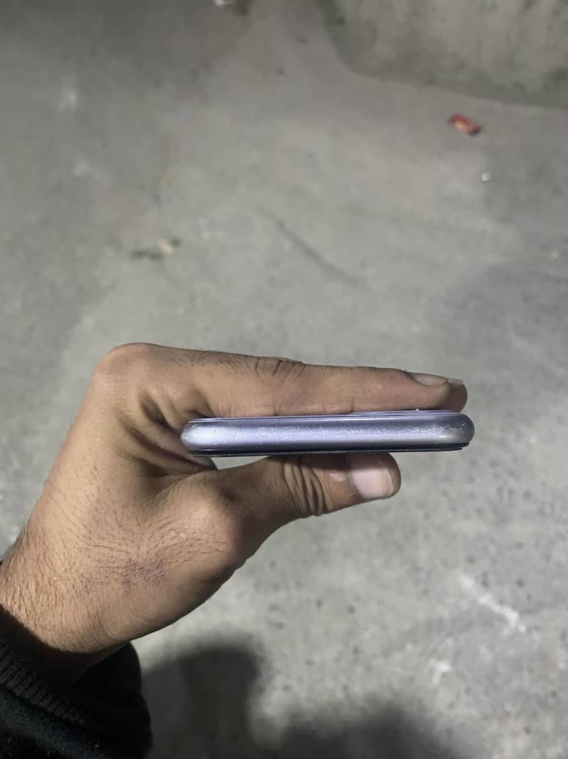 Apple iPhone 11 2