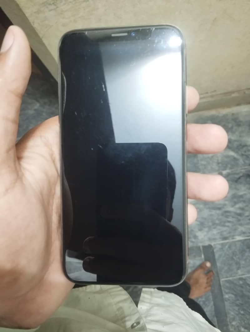 Apple iPhone XS 0