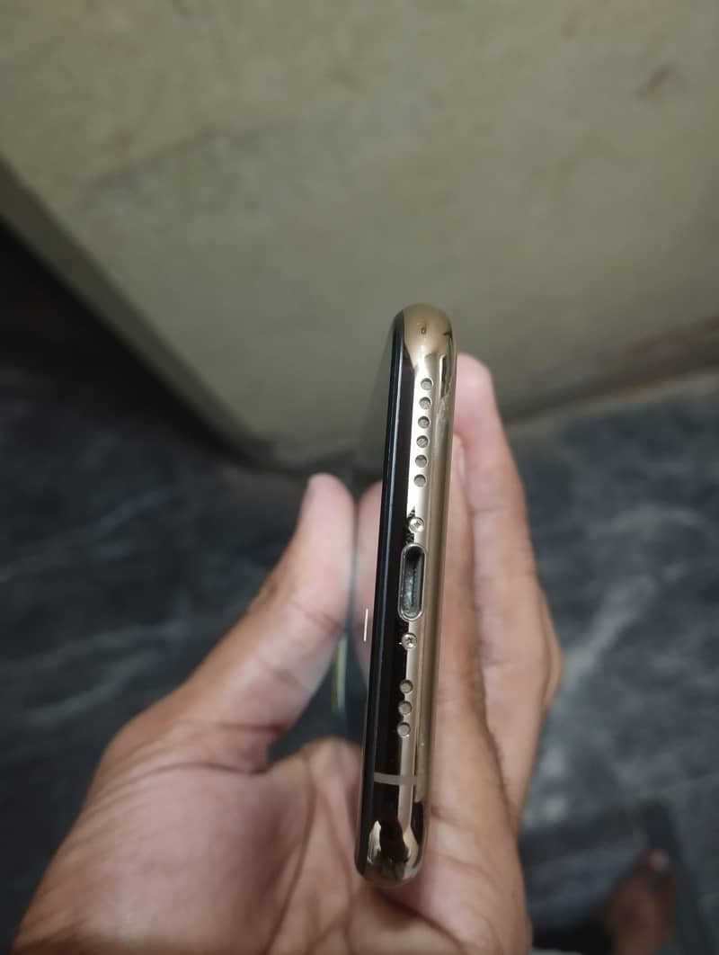 Apple iPhone XS 2