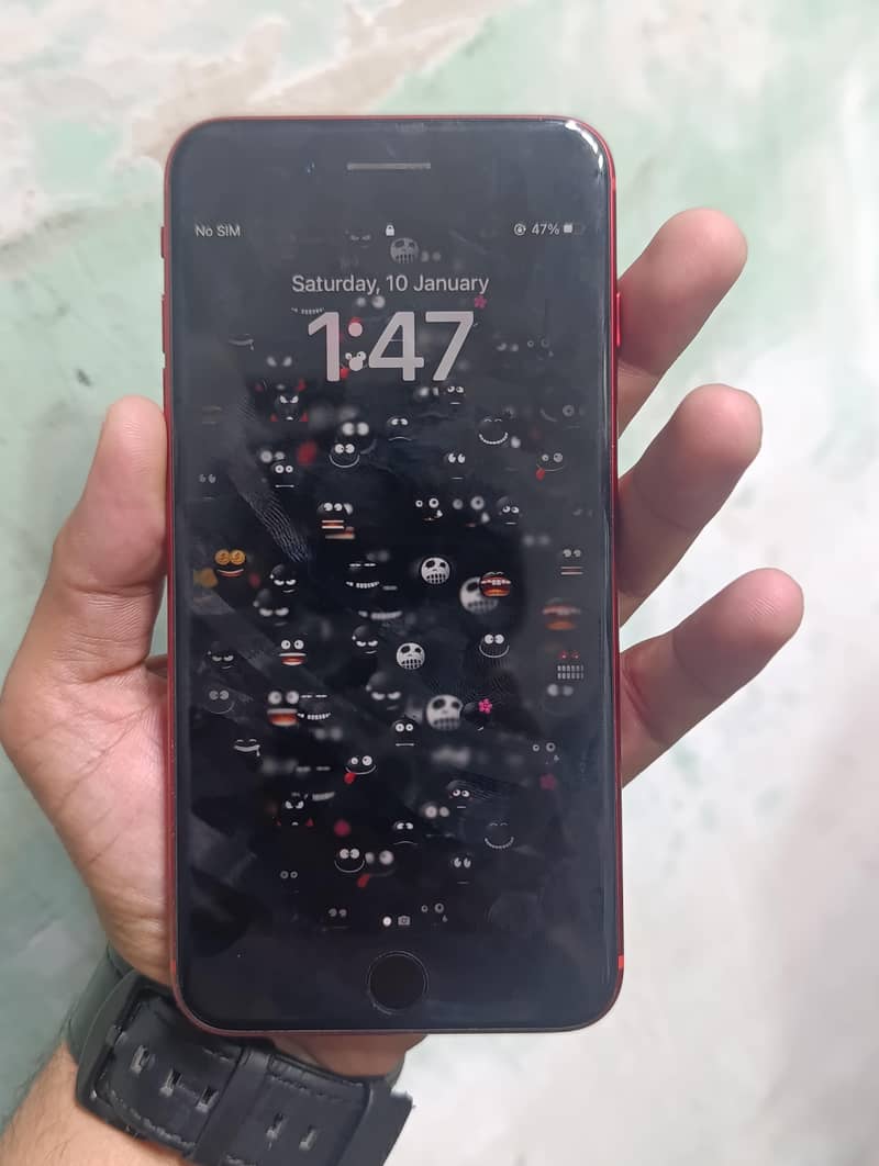 Apple iPhone 8 Plus 1