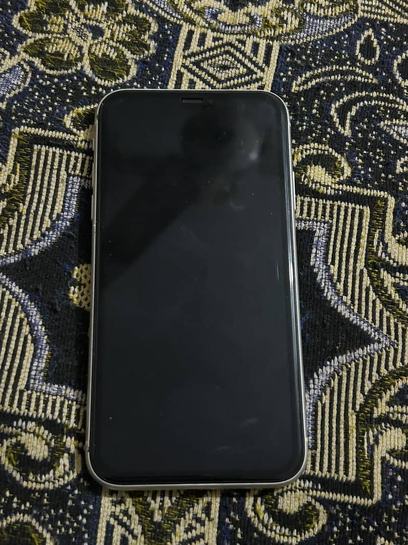 Apple iPhone 11 0
