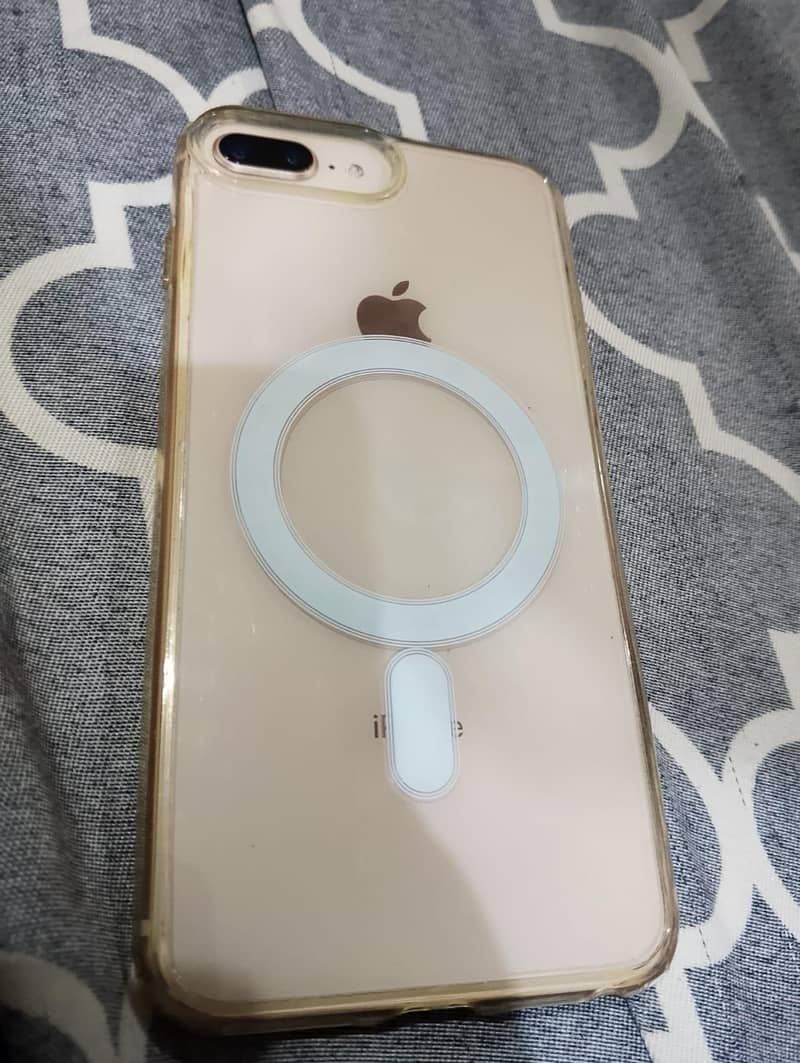 Apple iPhone 8 Plus 1