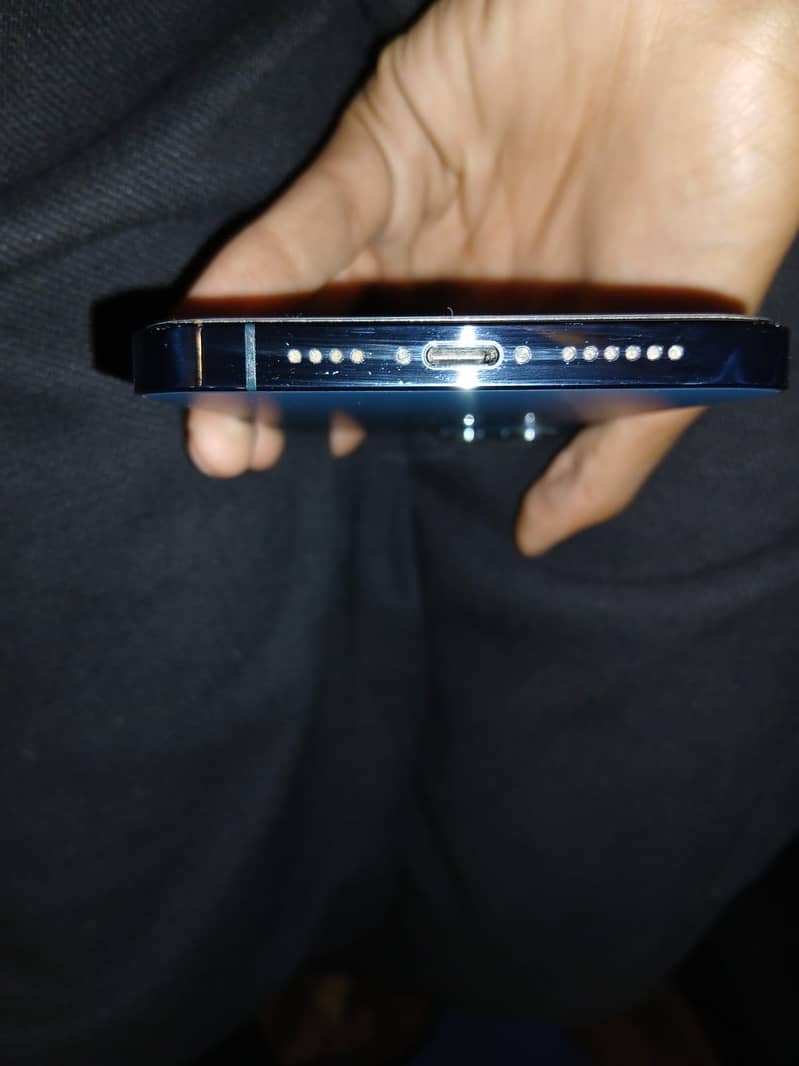 Apple iPhone 12 Pro Max 1