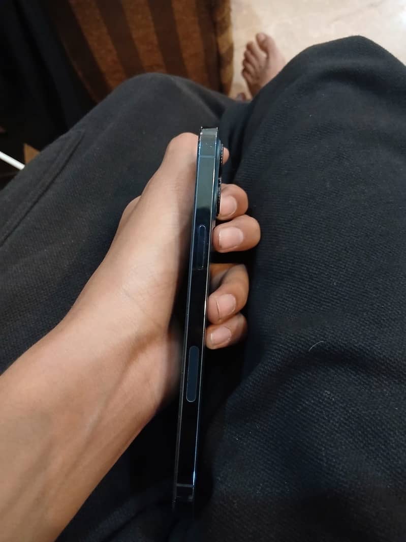 Apple iPhone 12 Pro Max 6