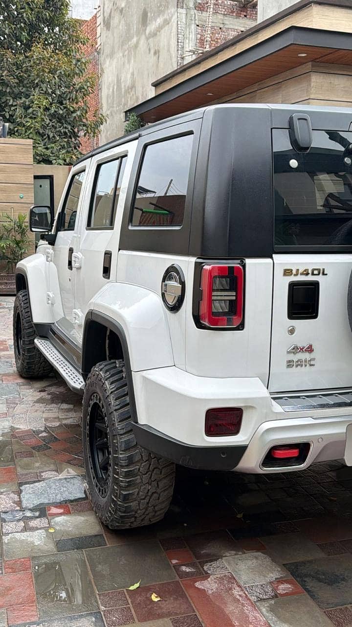 BAIC BJ40 Plus 2022 2