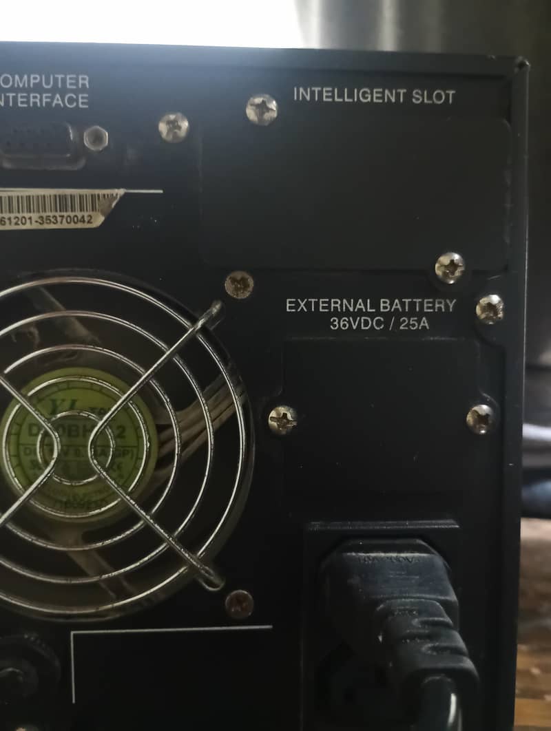 Eaton European UPS 1 KVA for Gaming PC and Sensitive Electronics - UPS ...