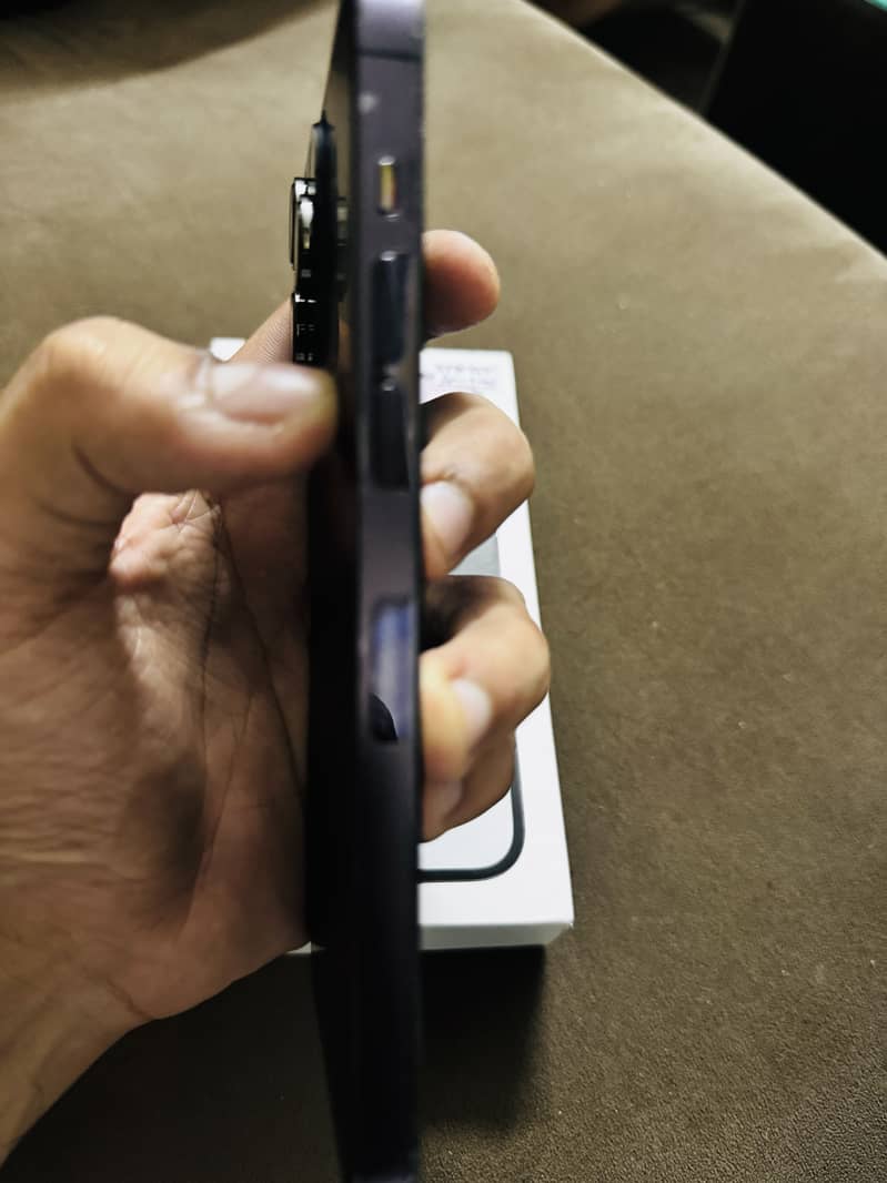 Apple iPhone 14 Pro Max 3