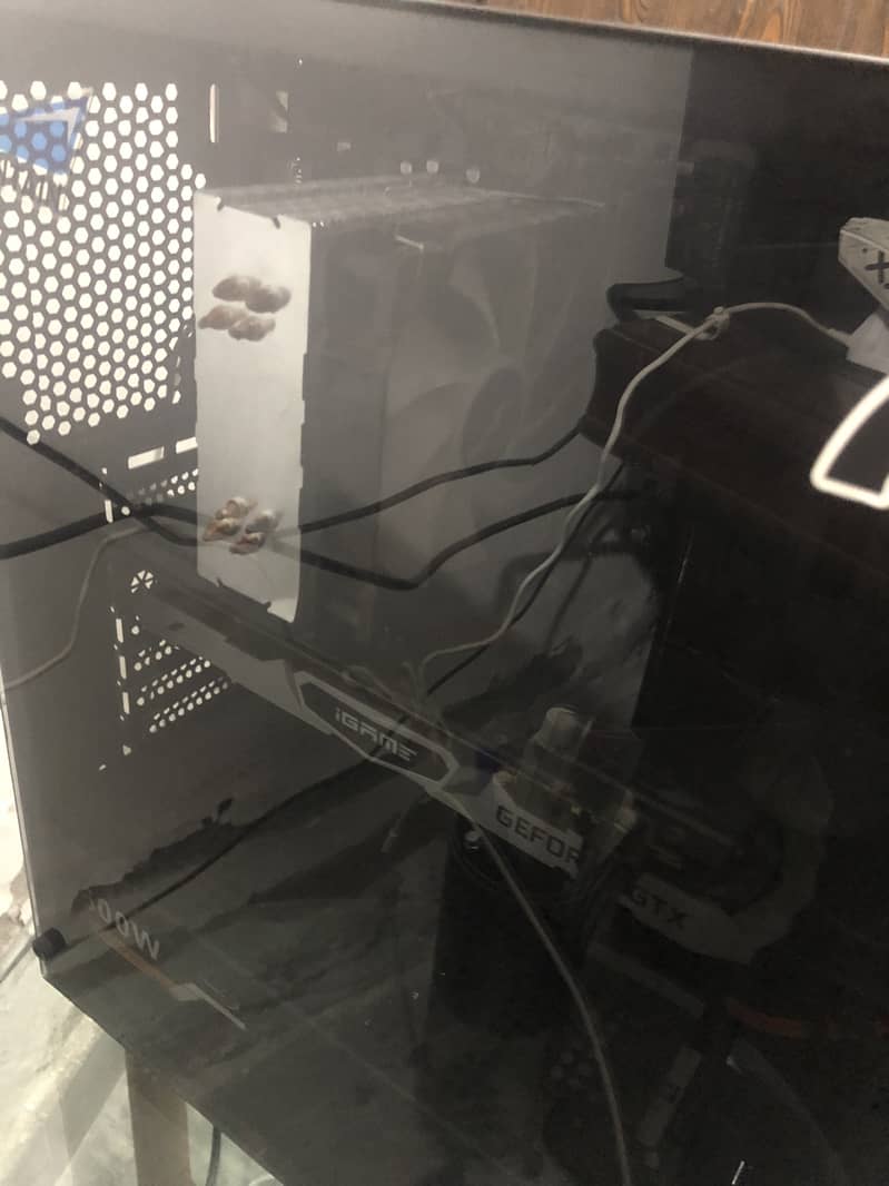 Mint condition gaming Station 0