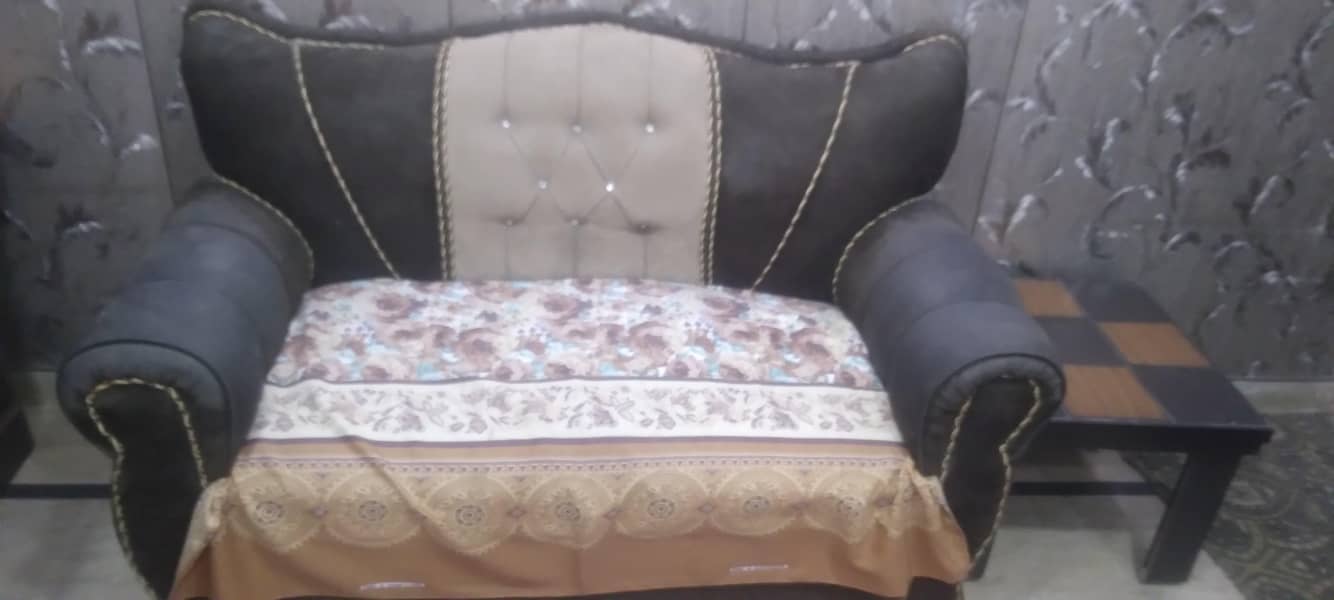 6 seater sofa 0