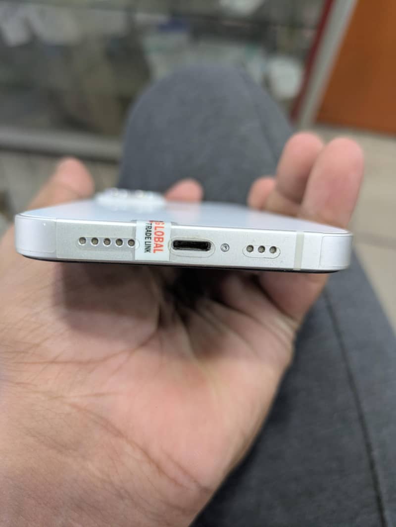 Apple iPhone 14 0