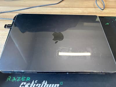 MacBook M2 Air Midnight