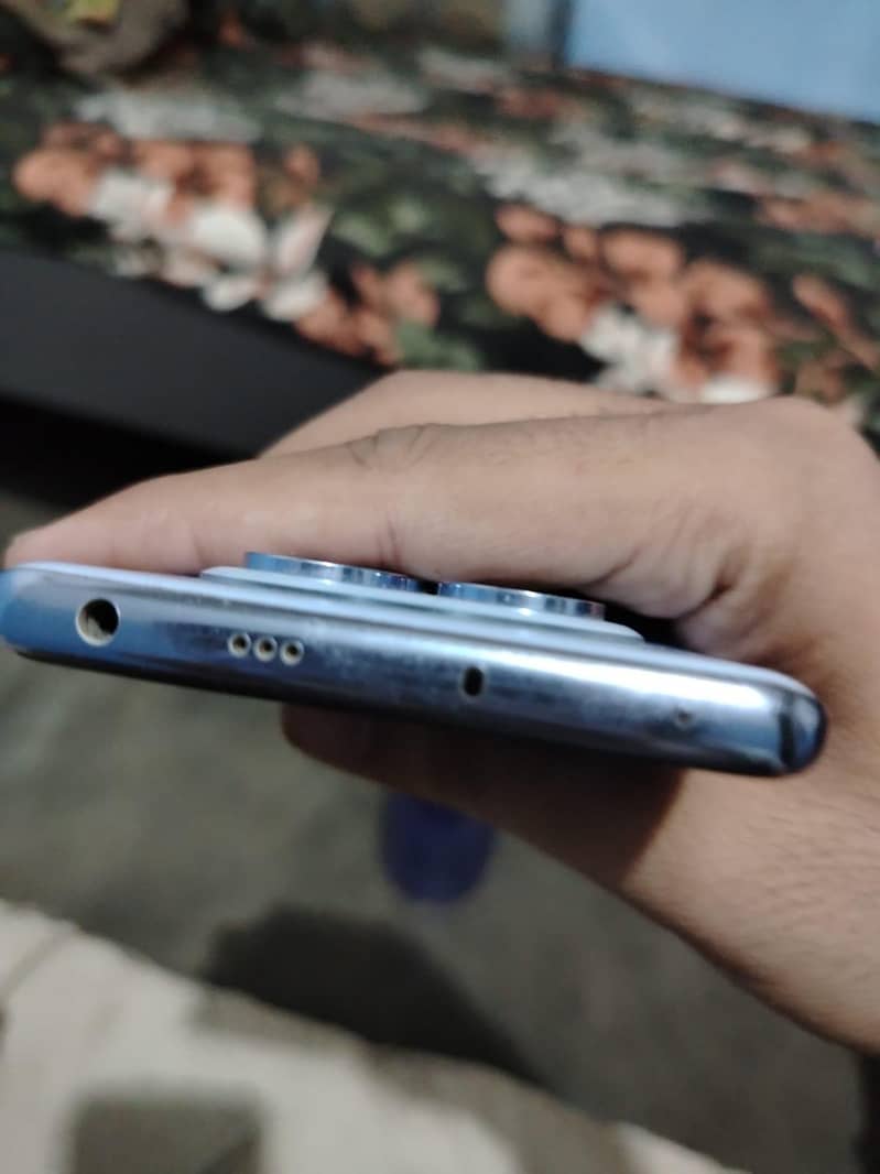 Xiaomi Redmi Note 14 Pro 3