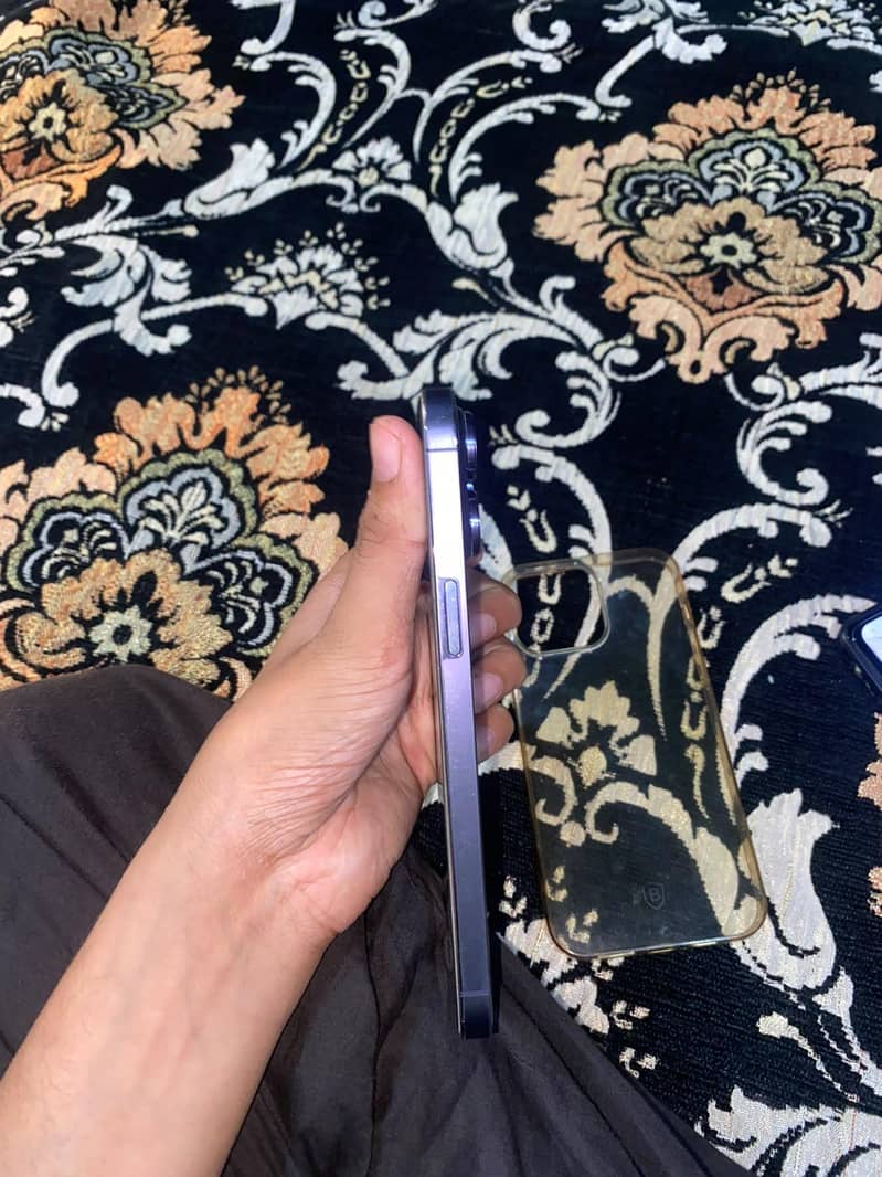Apple iPhone 14 Pro Max 2