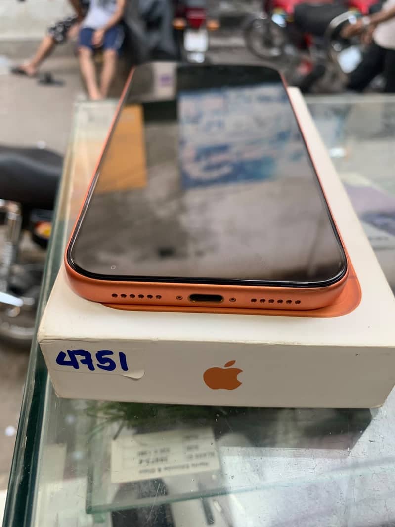 Apple iPhone 17 Pro Max 2