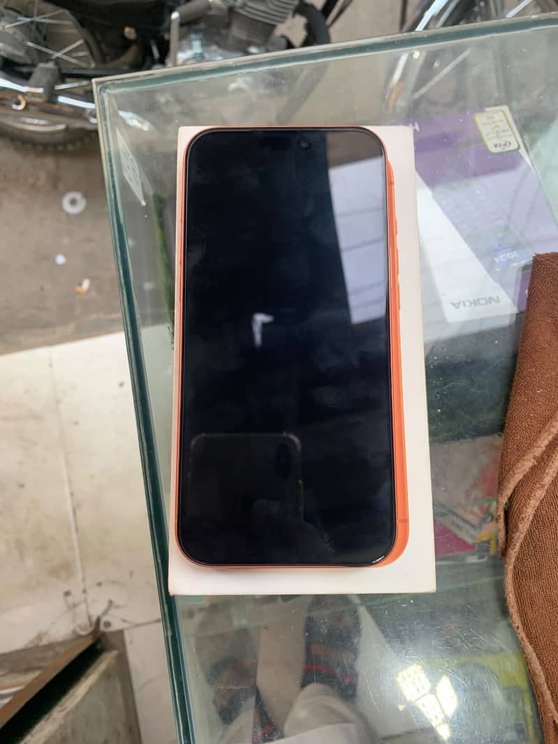 Apple iPhone 17 Pro Max 4