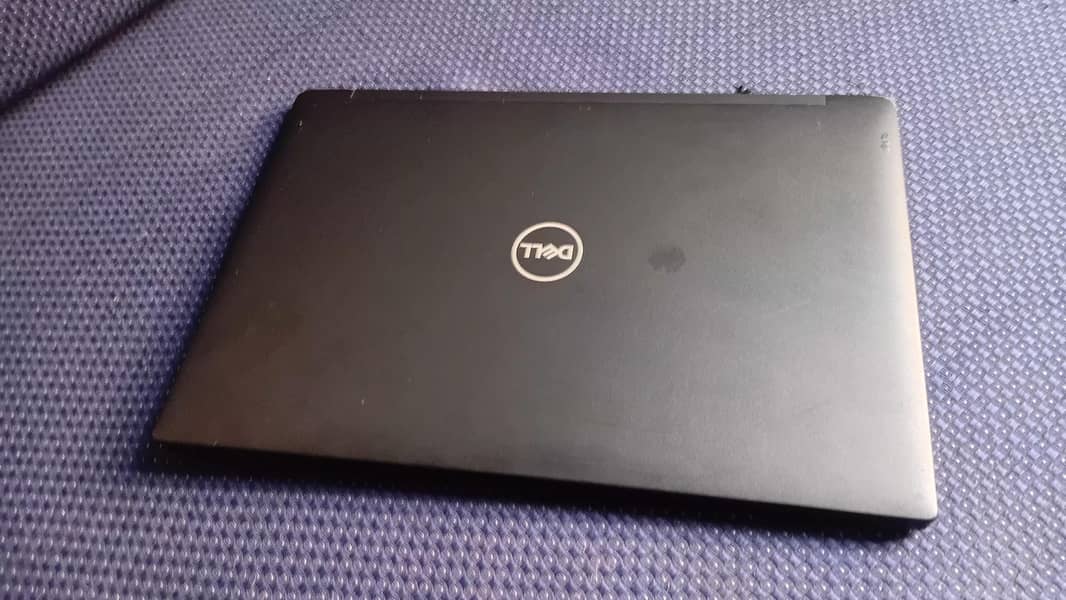 Dell Laptop 0