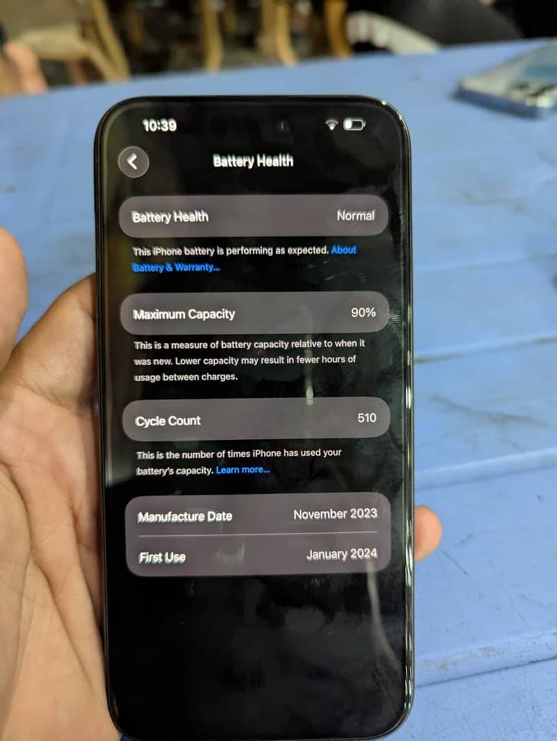 Apple iPhone 15 Pro Max 4