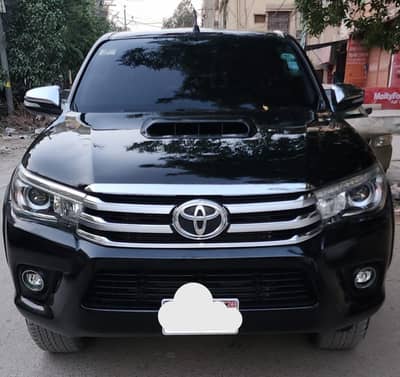 Toyota Hilux Revo 2017