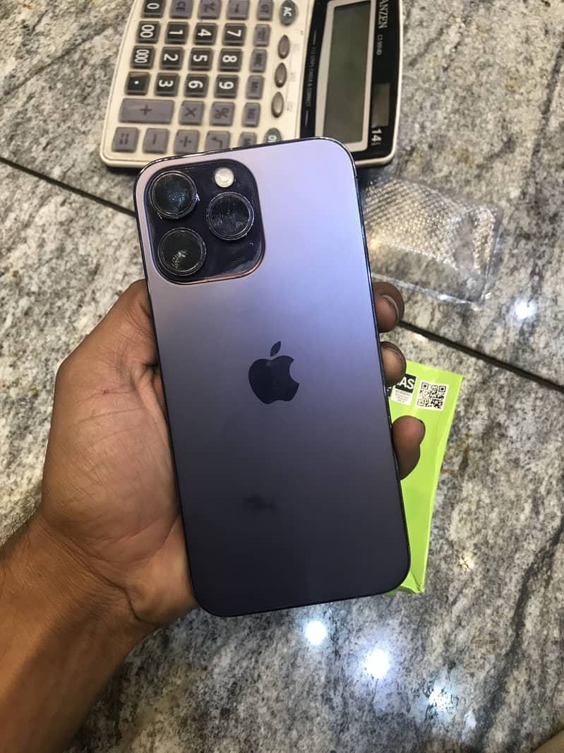 Apple iPhone 14 Pro Max 0