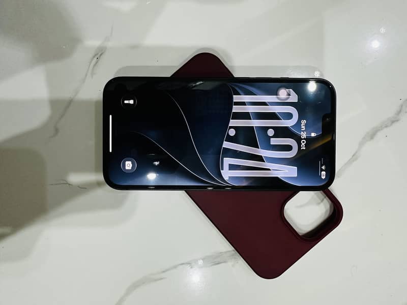 Apple iPhone 13 5