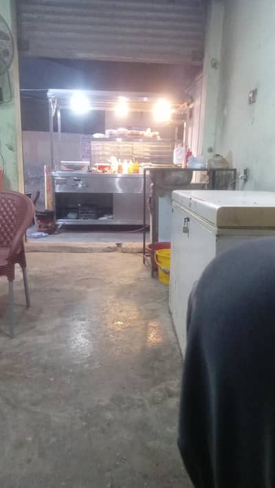 frier and  burger shuarma counter