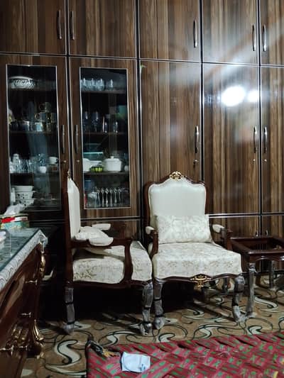 chinoti chairs