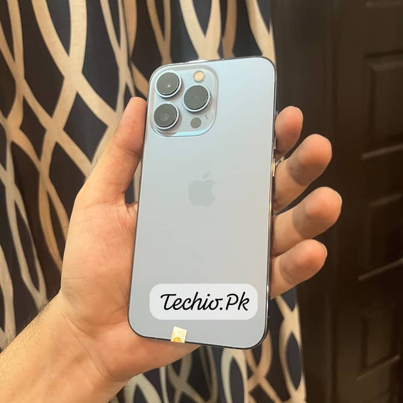 Apple iPhone 13 Pro 1