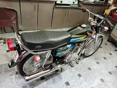 Honda 125 for sale 2k21 model like a 2k26 Model
