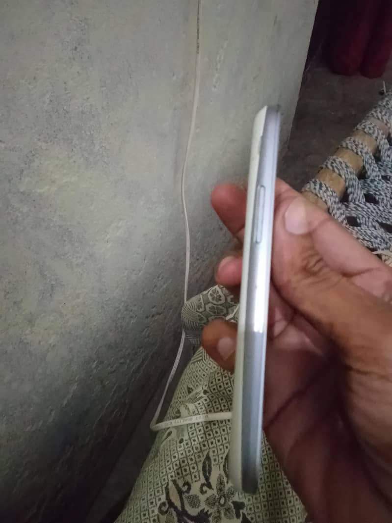 Samsung Mobile S3 Mini 1