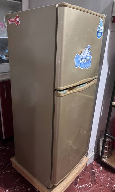 Medium Size Fridge For Sale