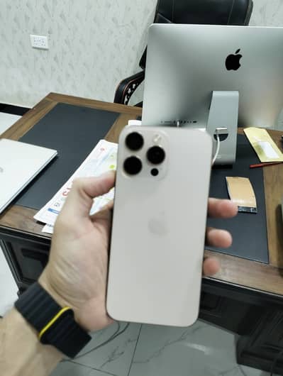 Apple iPhone 16 Pro Max