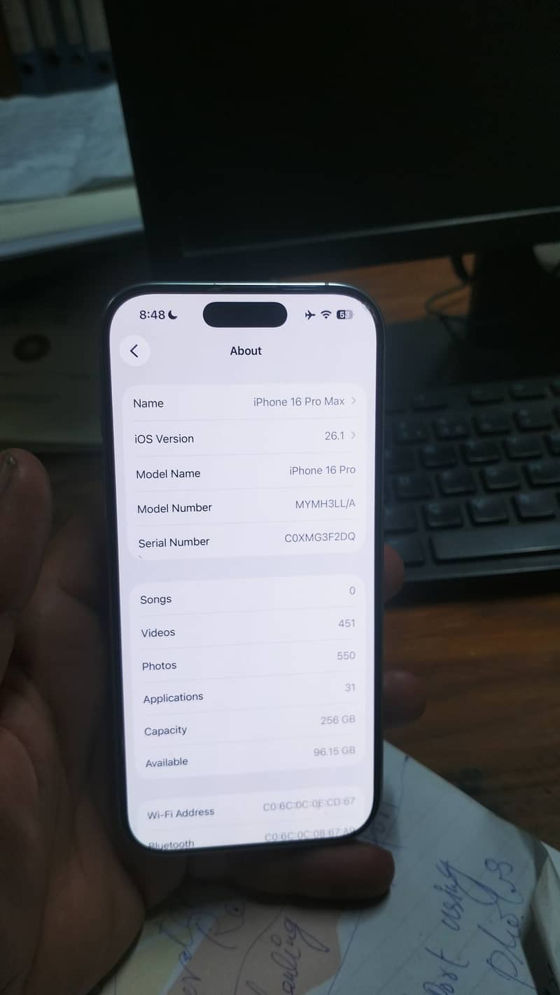 Apple iPhone 16 Pro 0