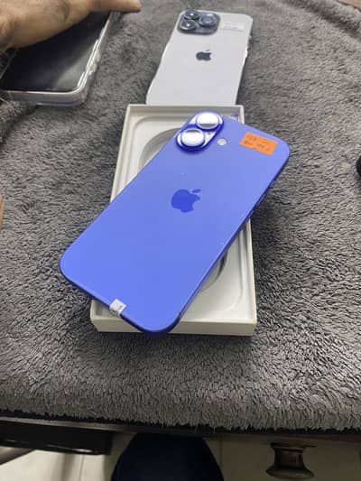 Apple iPhone 16