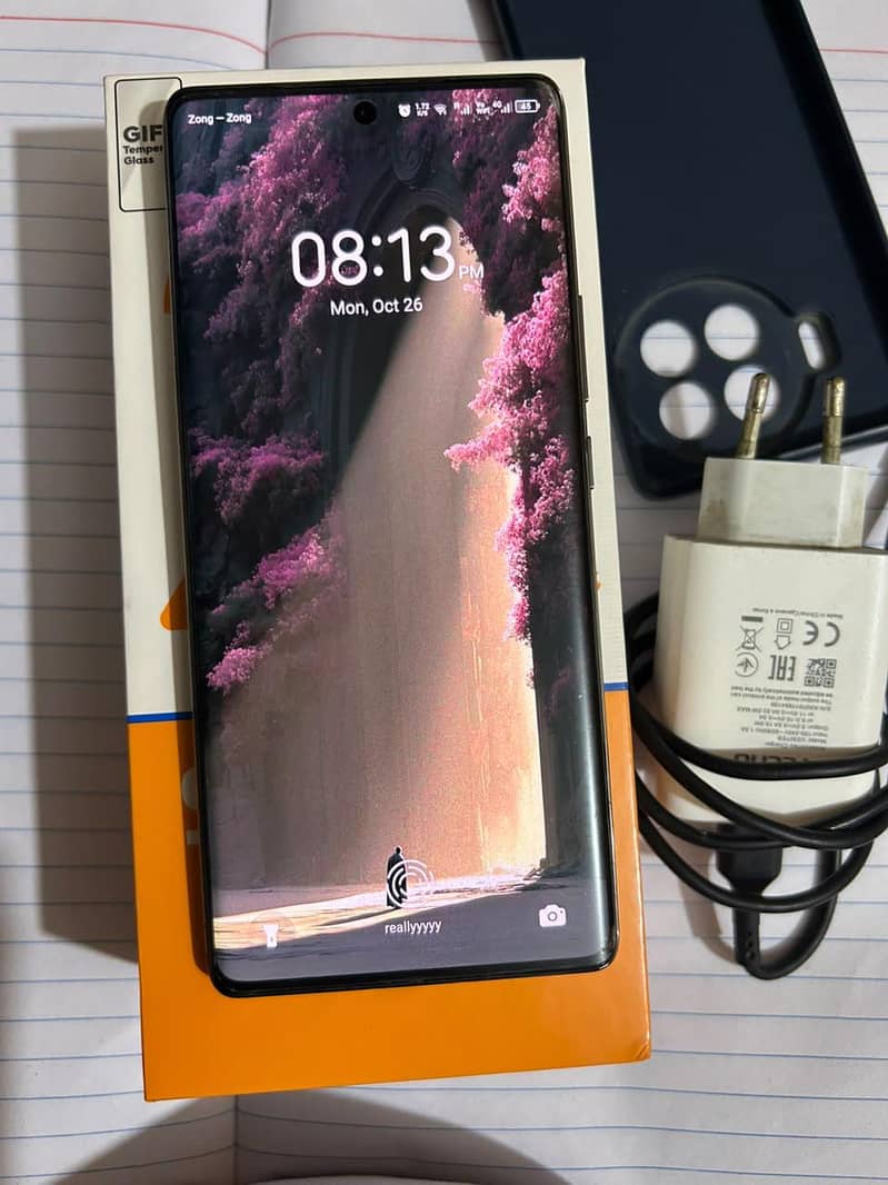 Tecno Spark 20 Pro Plus 3