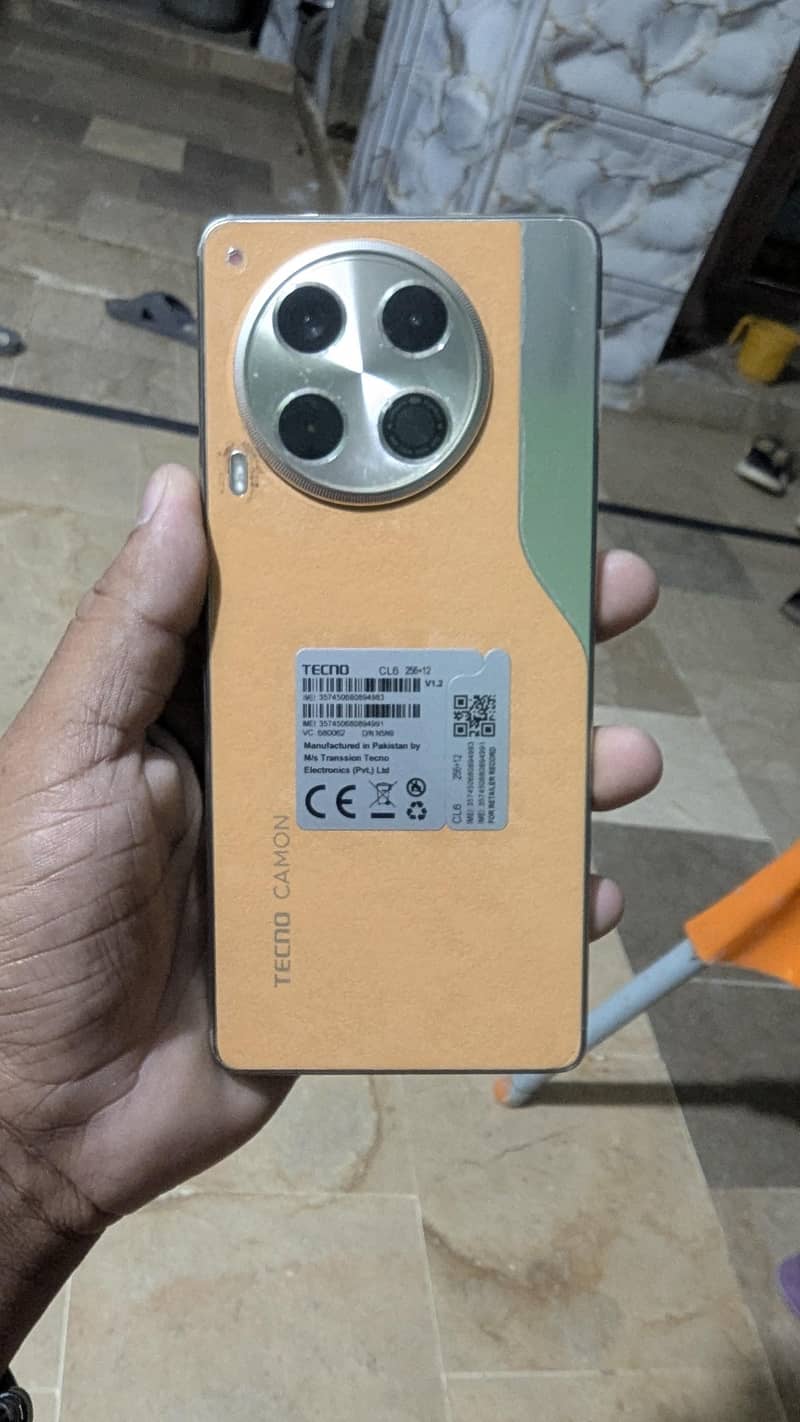 Tecno CAMON 30 0