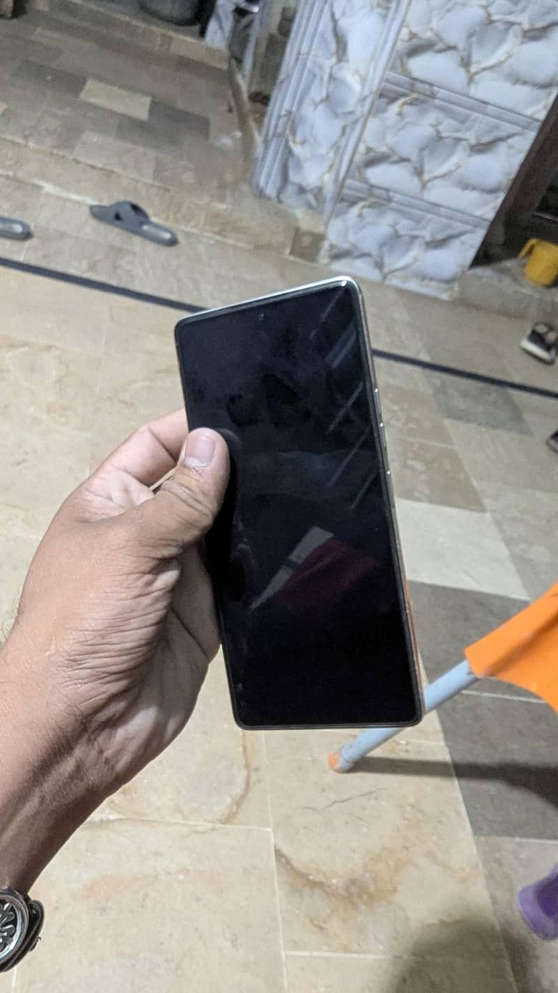 Tecno CAMON 30 1