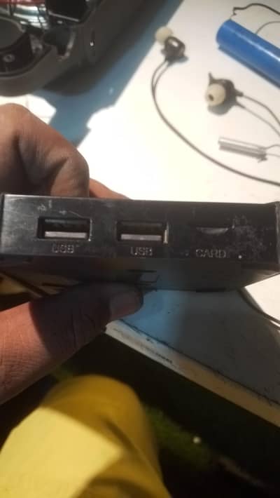 smart box only YouTube Netflix chlta hy
