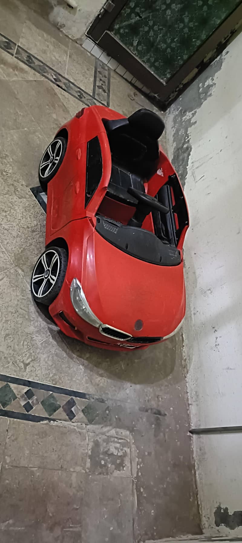 charge car red colour only buttery issue - Toys - 1120909172