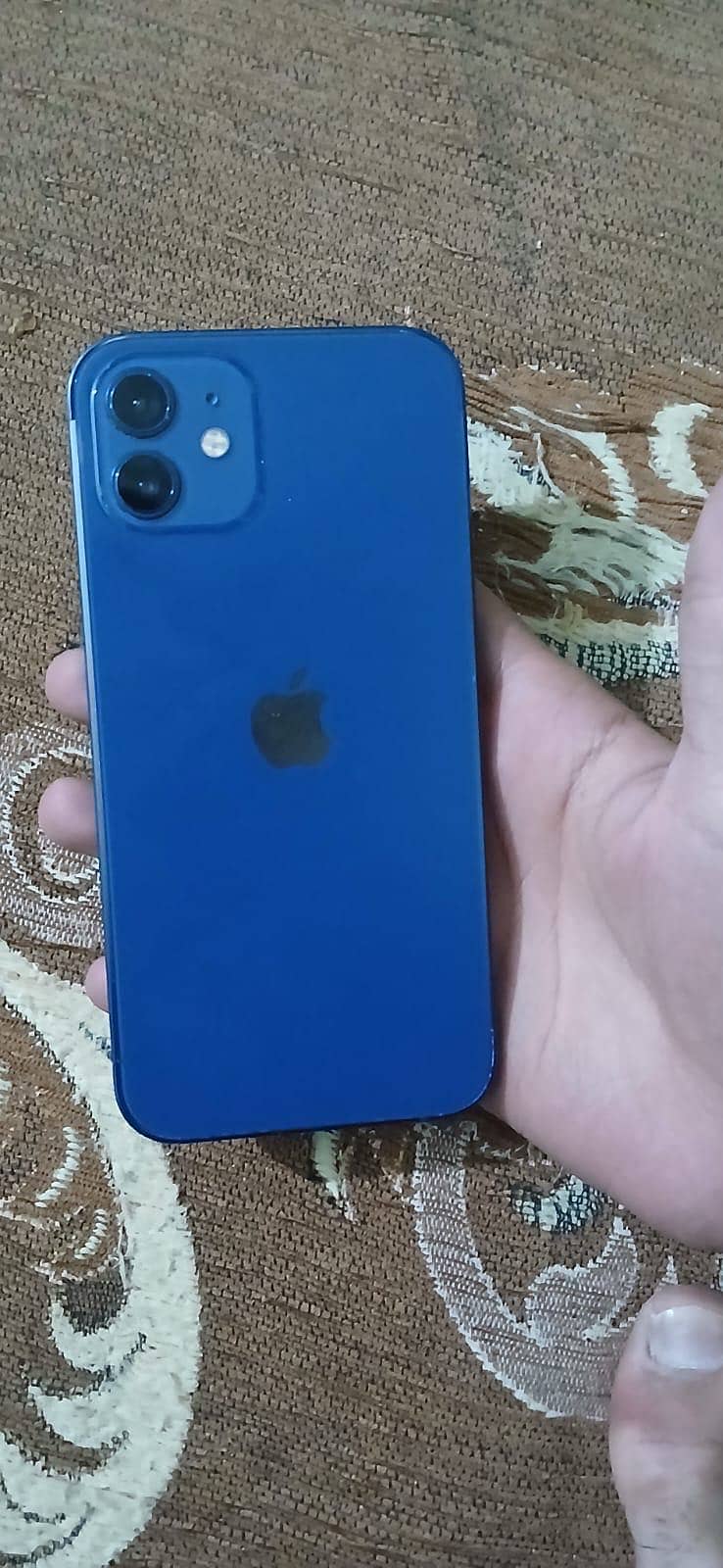 Apple iPhone 12 6