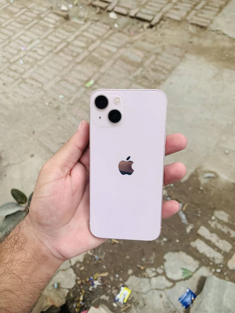Apple iPhone 13 2