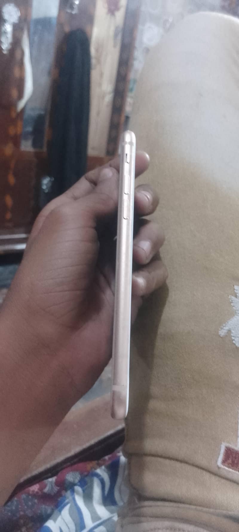 iPhone 8 3