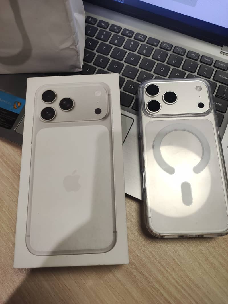 Apple iPhone 17 Pro Max 4
